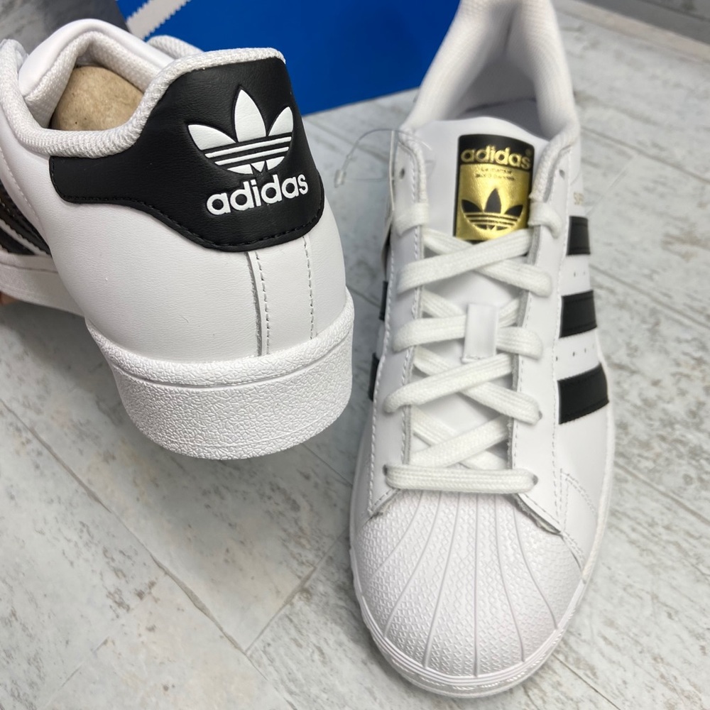 Adidas Superstar Sneakers - Picture 11 of 16